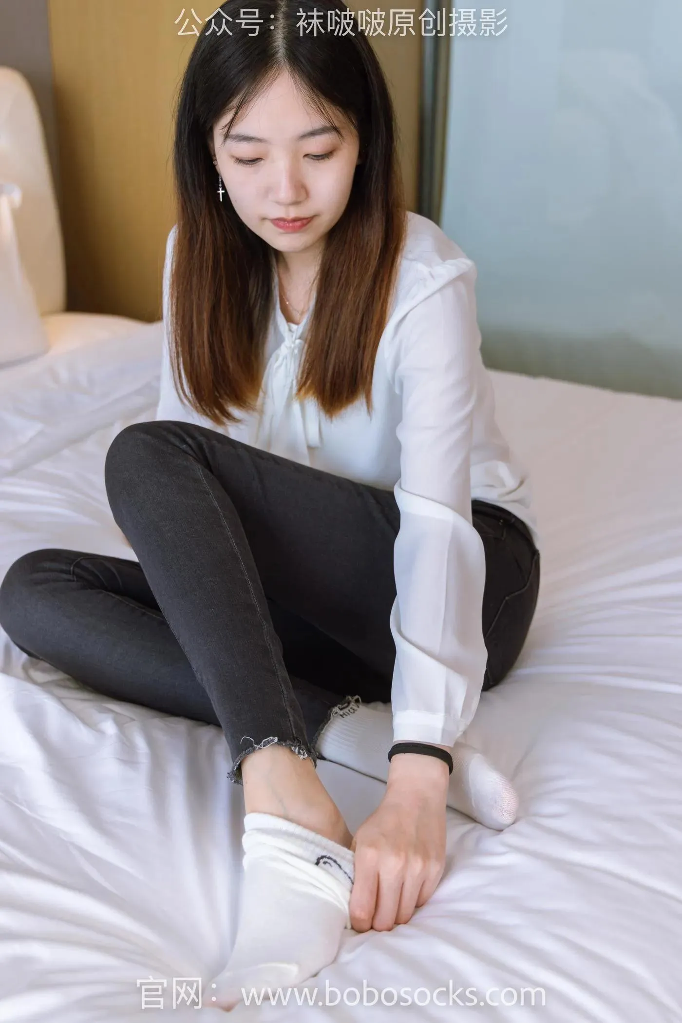 [BoBoSocks袜啵啵]NO.158 小甜豆-高跟长靴、白棉袜、裸足 [136P]插图4